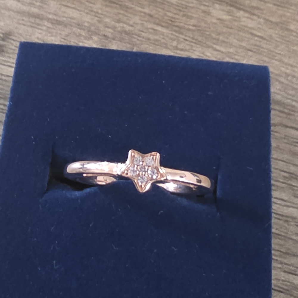 Rose Gold Star Ring